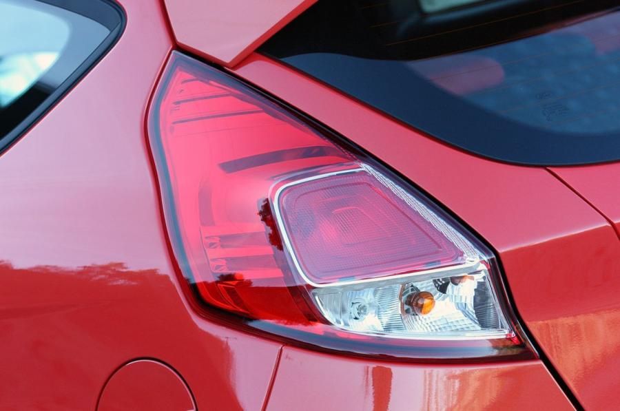 Ford Fiesta ST 2014 года  (фото 45 из 66)